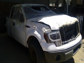 2014 FORD F-150, WHITE, XLT MODEL, EXTD CAB, 5.0 AT, 2WD. F26452